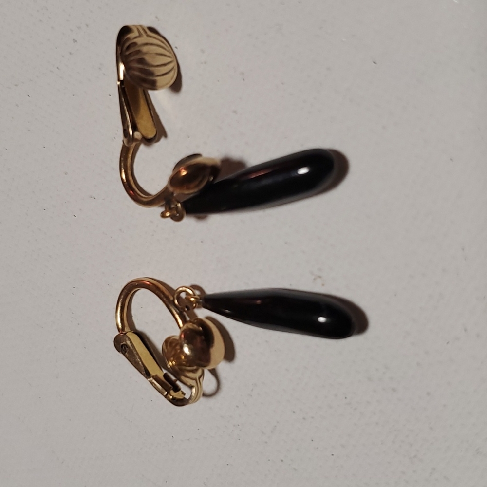 Vintage black clip dangle earrings